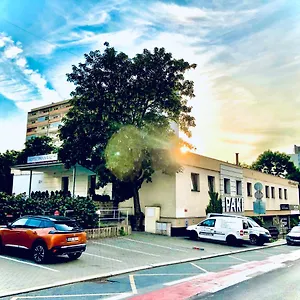 Hotel Pankrac, Praha